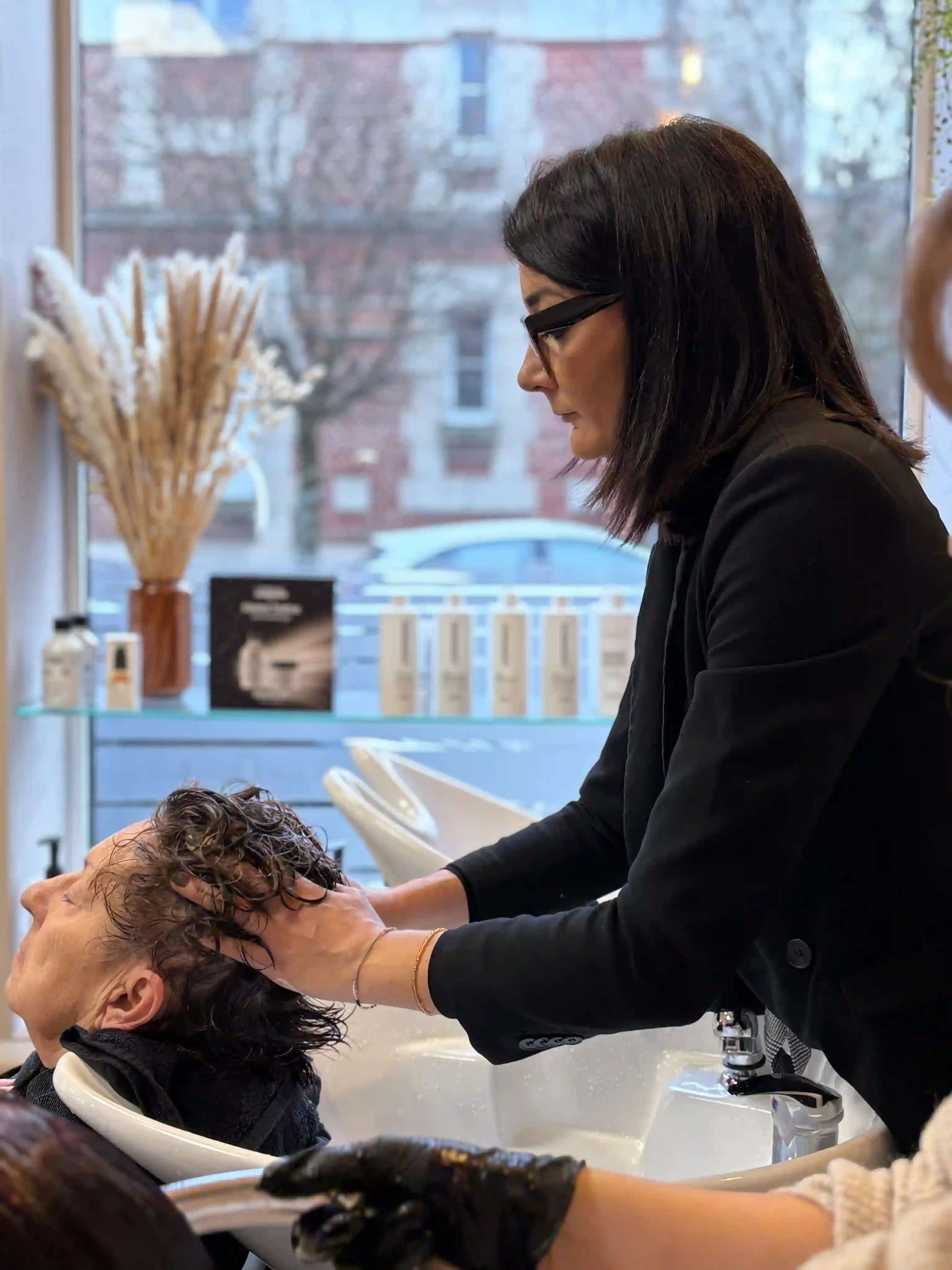 Barbier Soissons - rasage à l'ancienne serviette chaude