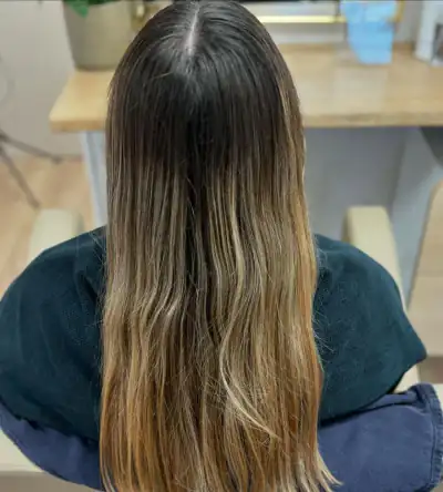 Ombré hair racines brunes pointes blondes